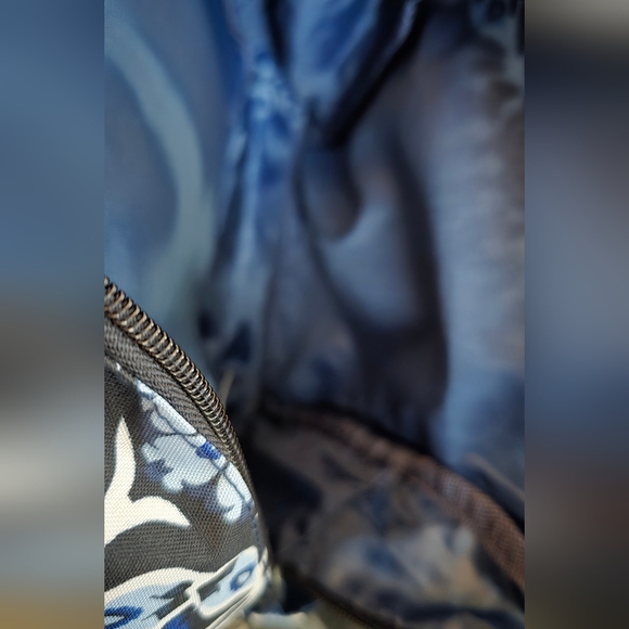 Small blue and white backpack - Picture 5 of 5